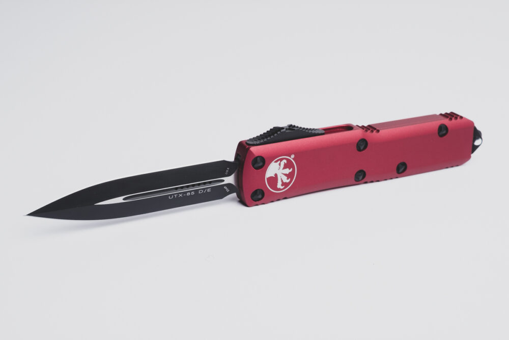 Microtech UTX-85 D/E, Standard, Red Handle, Out The Front Knife