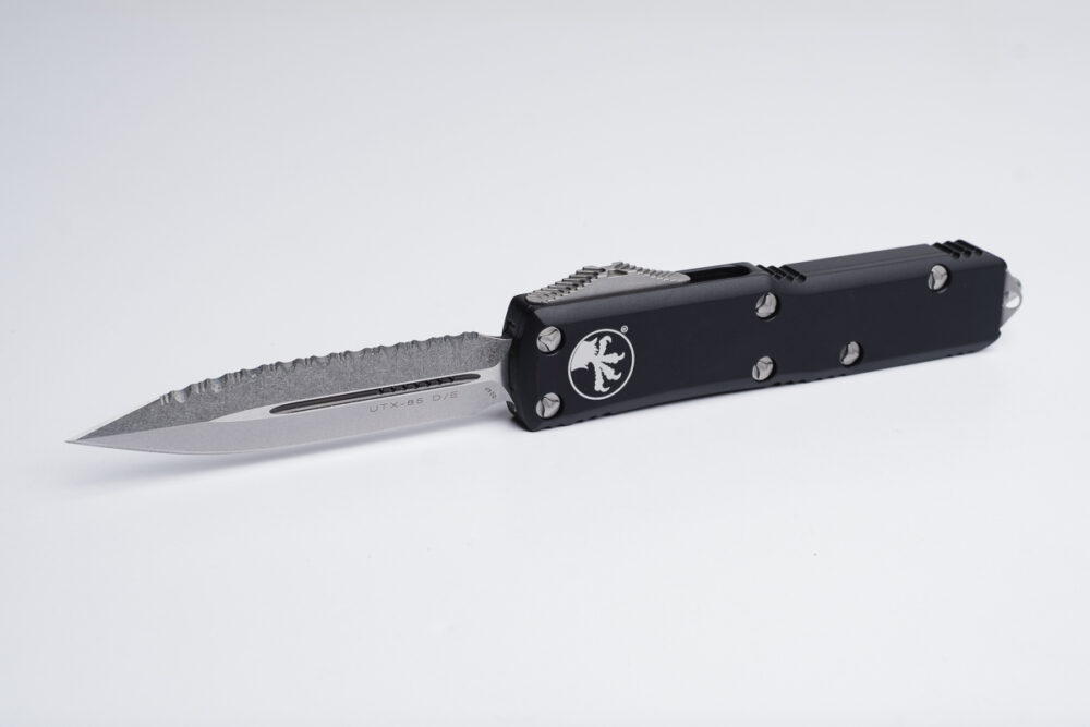 Microtech UTX-85 D/E, Stonewash, Full Serrated, Out The Front Knife