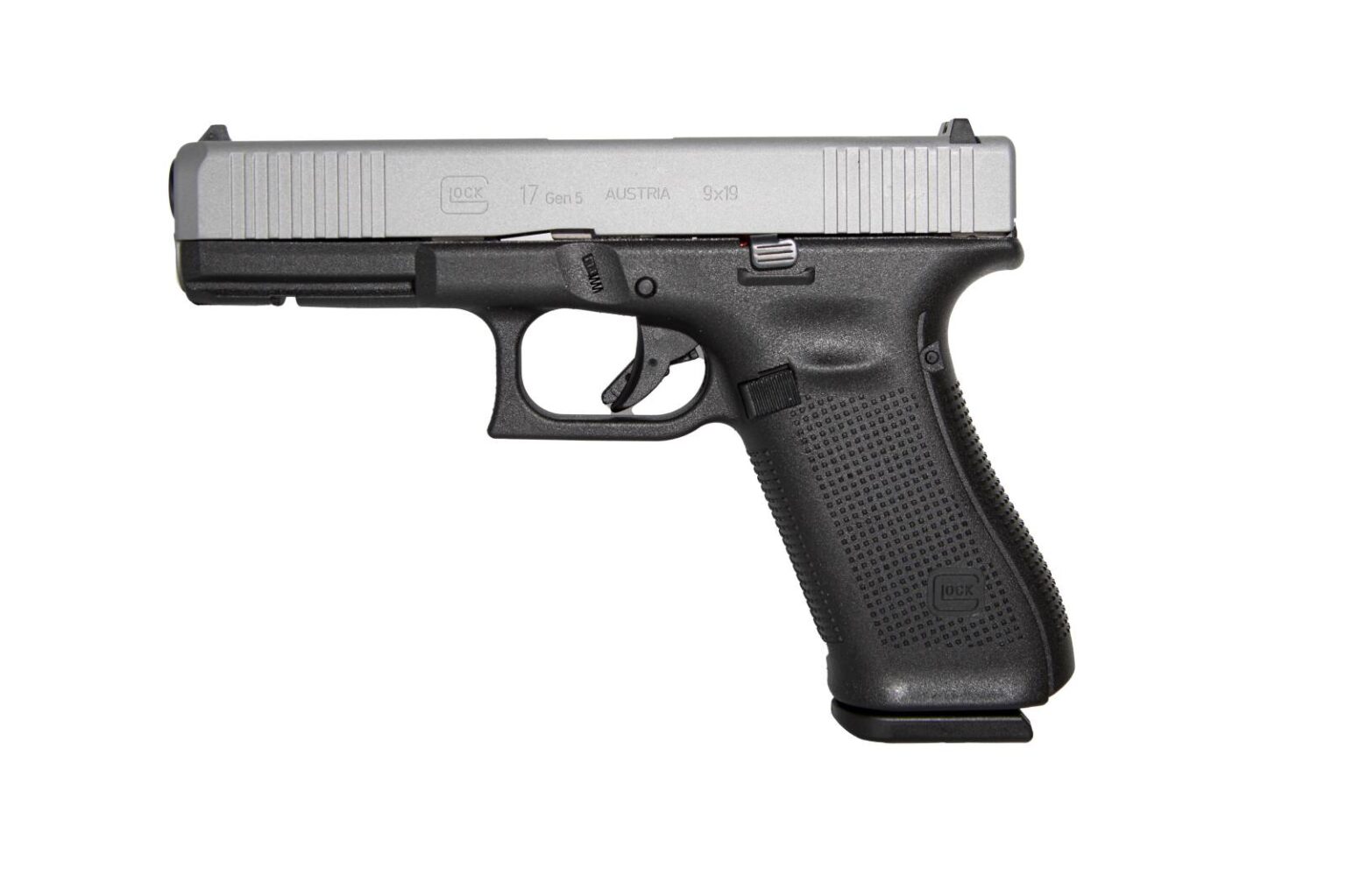 Glock G17 Gen5 9mm Pistol, Black Frame, Titanium Silver Slide ...