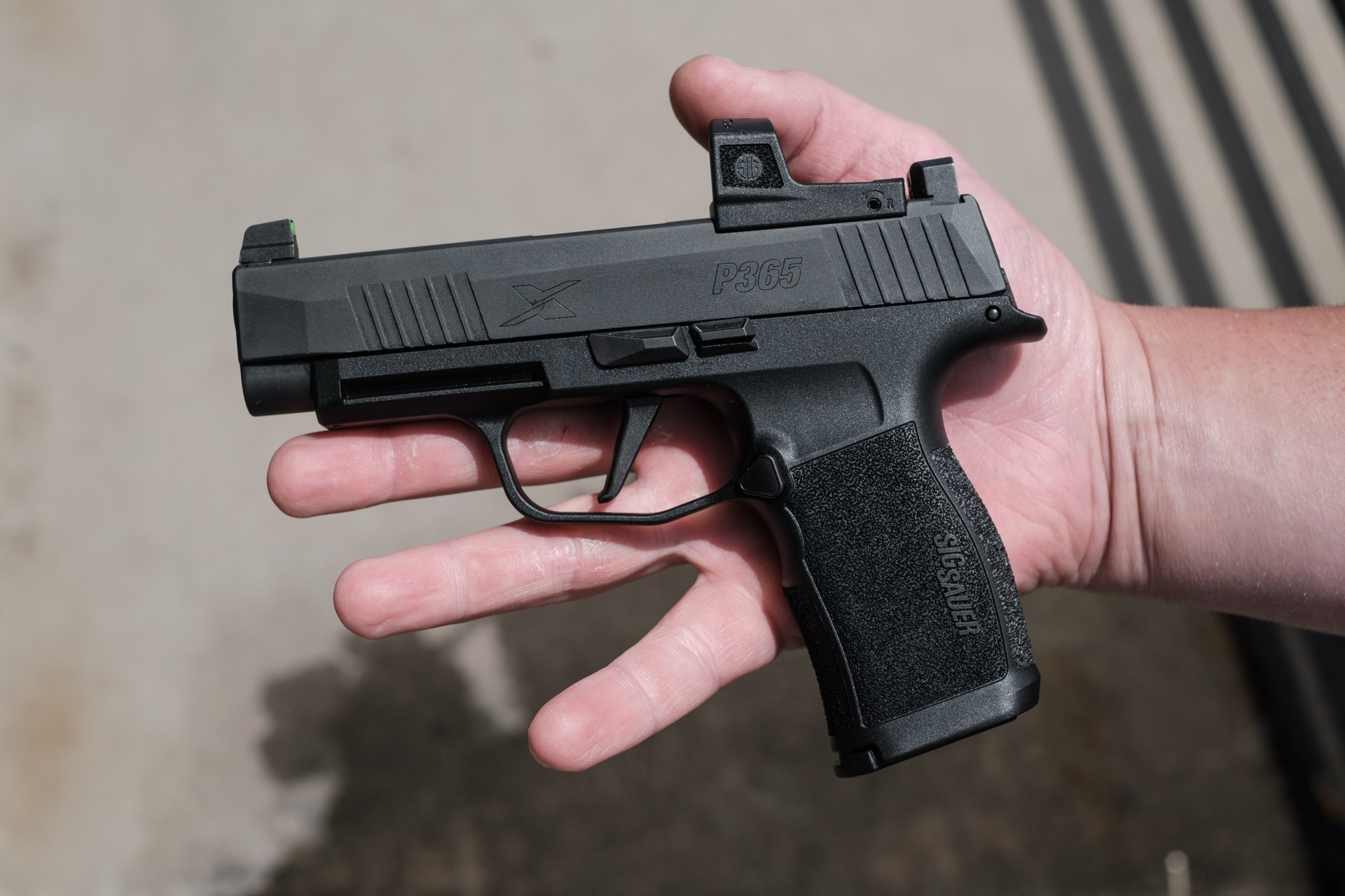 SIG SAUER P365 XL 9mm Semiautomatic Pistol