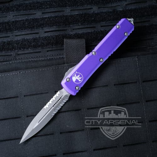 As the flagship model of the Microtech® OTF lineup, the Ultratech® sets the standard for Out The Front technology. Proprietary design allows the firing spring to be at rest in both the open and closed positions, drastically reducing wear on the internal firing mechanisms. The contoured chassis handle provides a light and ergonomic feel and comes in a smooth, flat finish. SPECIFICATIONS: BLADE LENGTH: 3.35in. OVERALL LENGTH: 8.36in. BLADE STEEL: M390 HANDLE MATERIAL: 6061-T6 FULL WEIGHT: 3.5 oz.