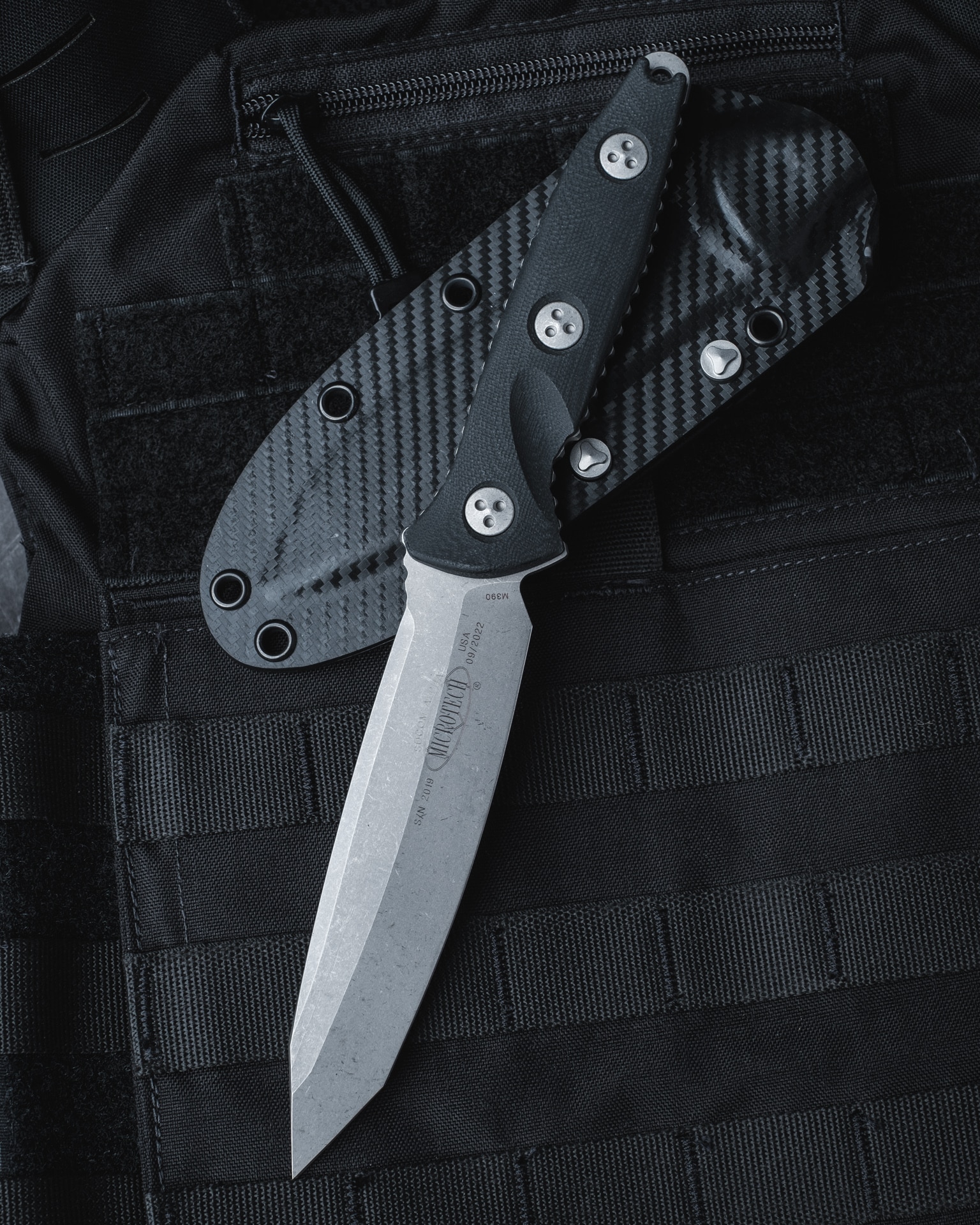 https://cityarsenal.com/product/microtech-socom-alpha-fixed-blade-knife-apocalyptic-tanto-blade-black-g10-handles-with-kydex-sheath-114-10ap/