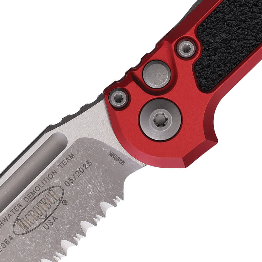 Microtech, LUDT Gen III Red Auto Knife 3.5in P/S Apocalyptic Drop Point, Red (1135-11APRD) - Image 2