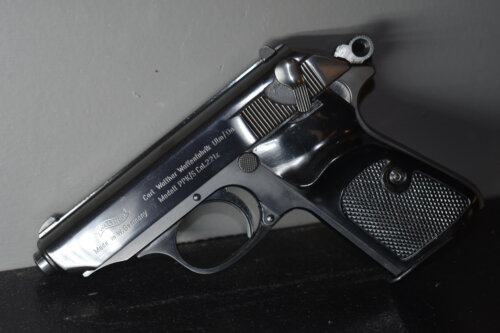 Pre-Owned Walther PPK/S 22LR W/2mags (U-127821)