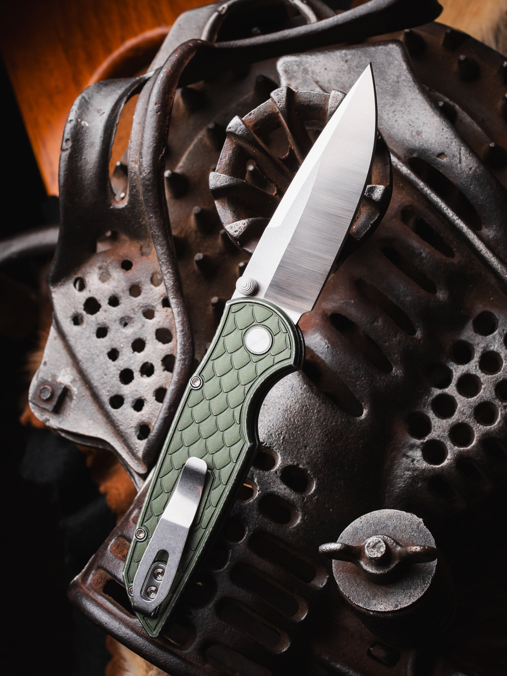 Pro-Tech Knives, TR-3 Integrity, Button Lock Knife, Battleworn Reptile Green (INT1105-BW REPTILE GREEN)