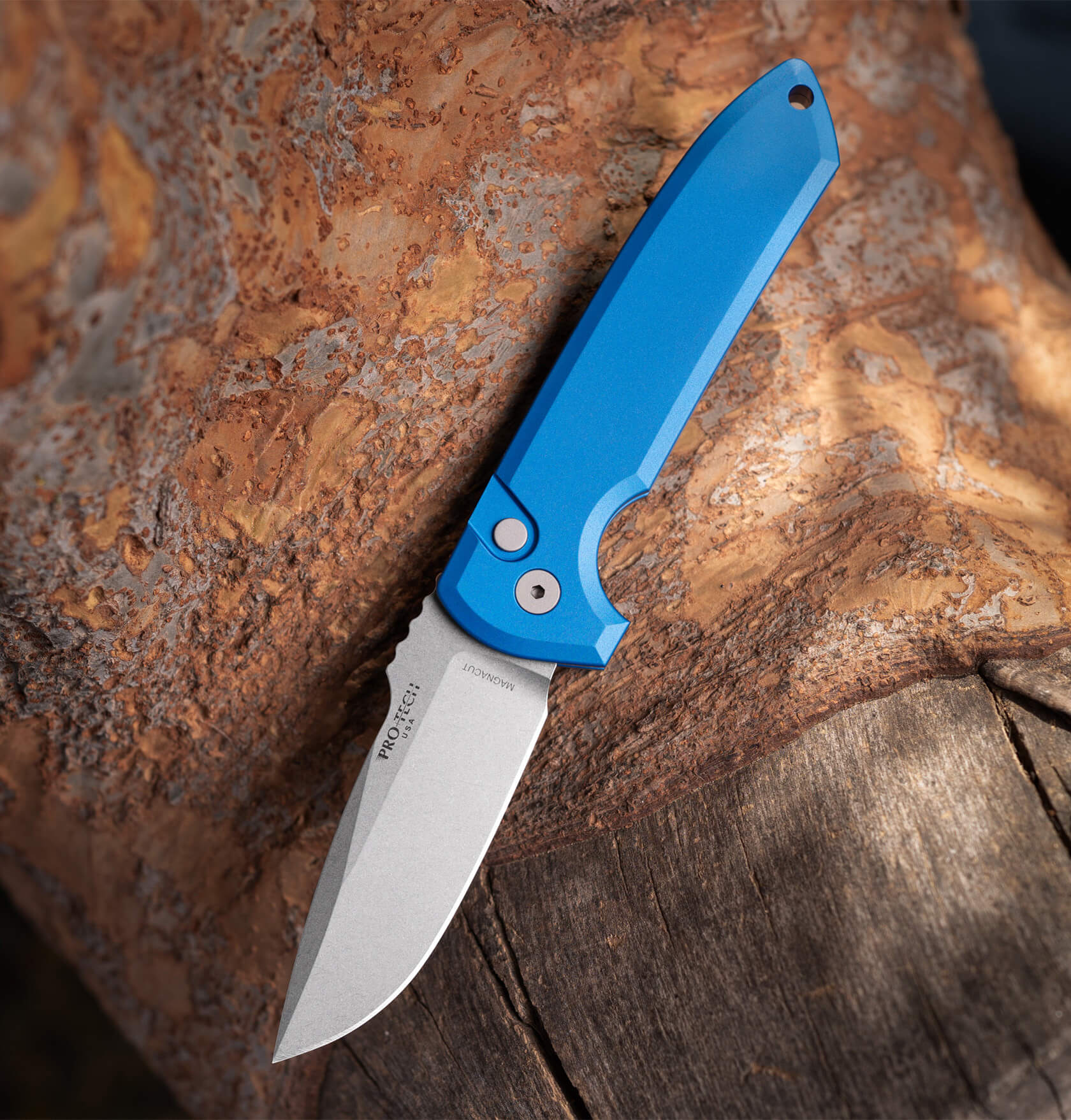 https://cityarsenal.com/product/pro-tech-les-george-rockeye-auto-folding/